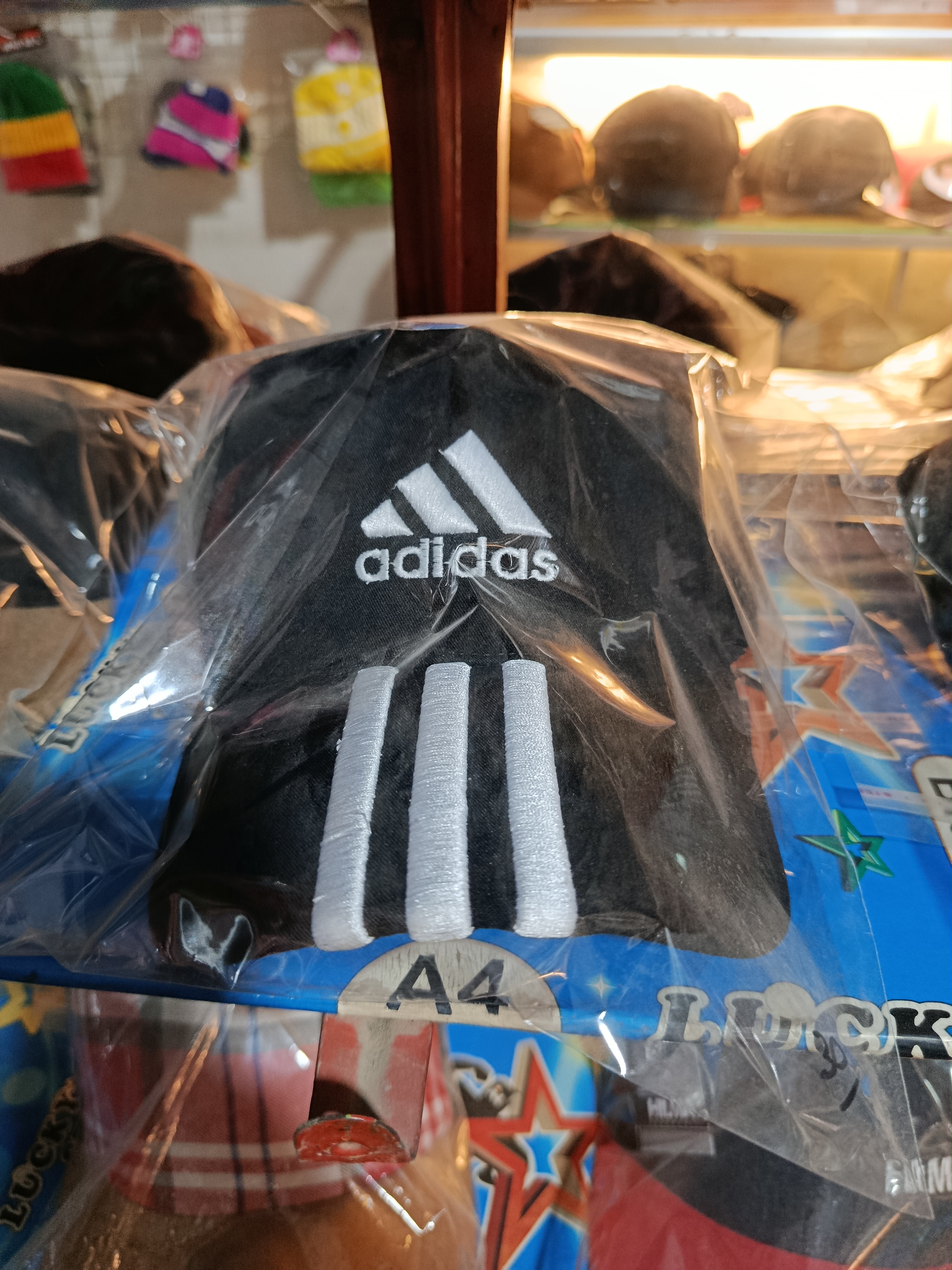 Topi Sport Premium 3 Garis