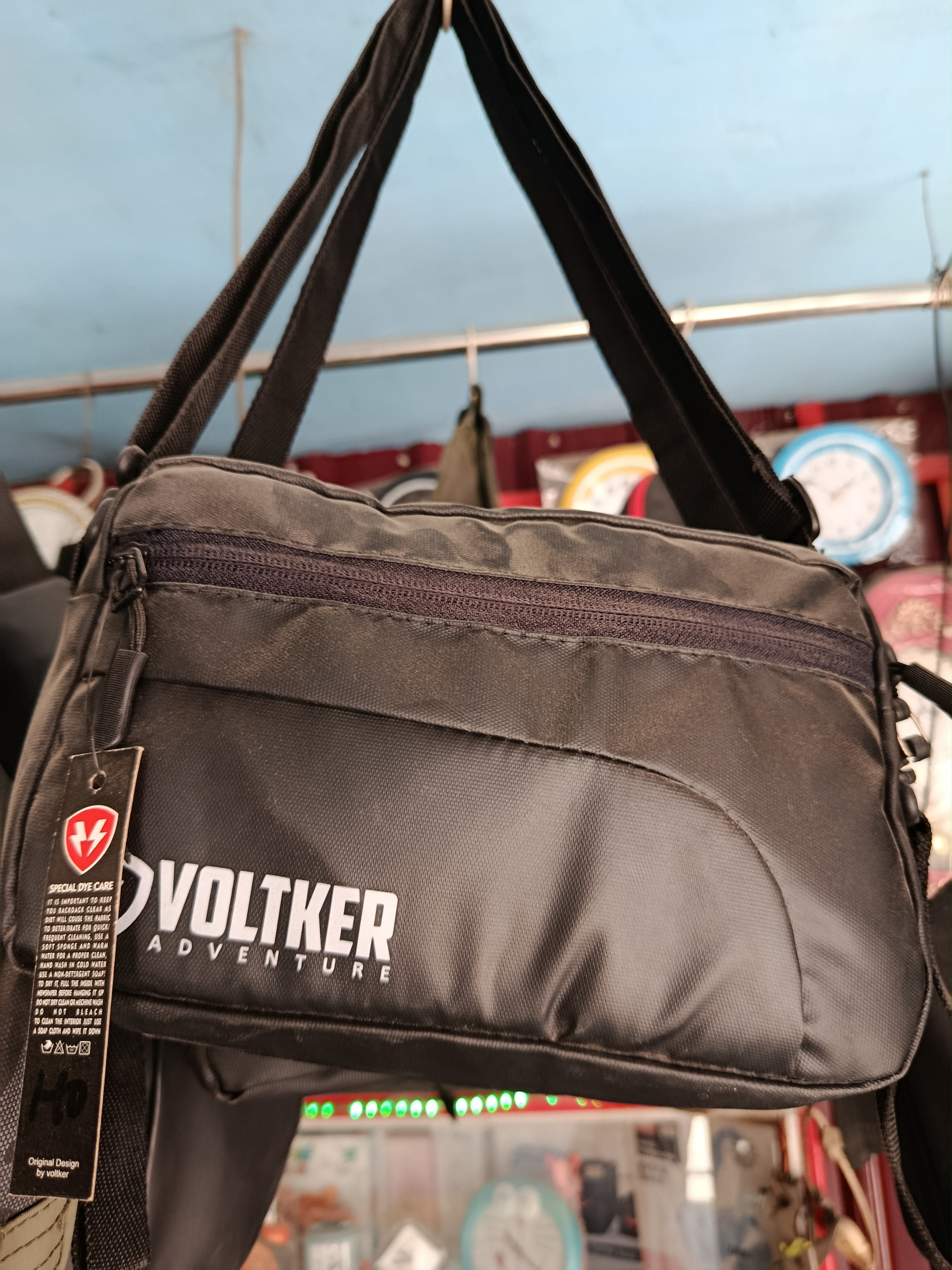 Tas Selempang Voltker